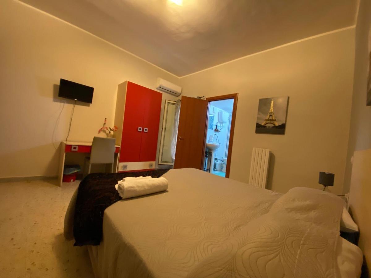 La Pietra Preziosa Bed & Breakfast Кротоне Екстериор снимка